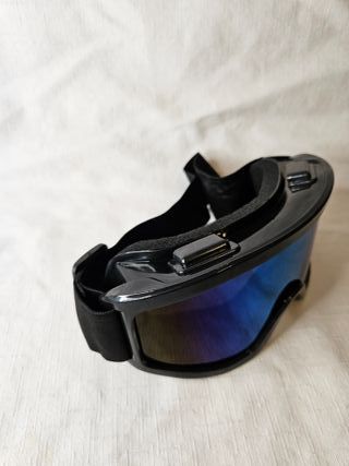 Gafas de esquí con lente azul