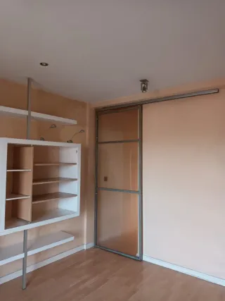 Puerta corredera de hierro