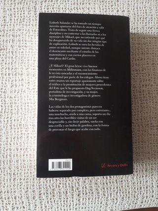 La chica que soñaba con una cerilla y un bidón de