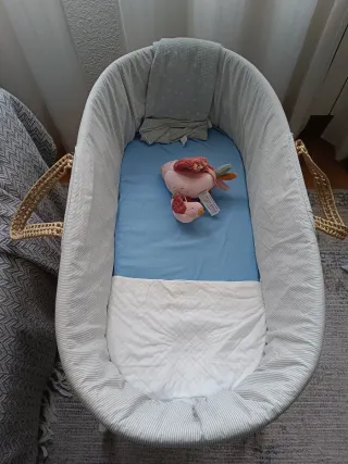 Moisés para bebé de mimbre