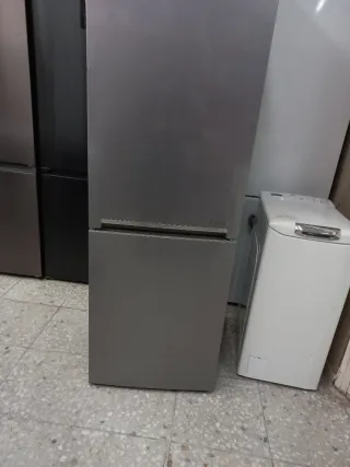 Nevera marca beko combi nofrost
