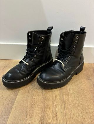 Botas Dr. Martens Stradivarius Negras