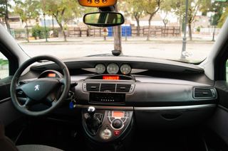 Peugeot 807 ST Pack 2.0 HDI 136