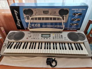 Teclado Ringway CK68 con soporte