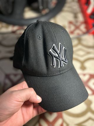 Gorra NY New Era Negra Poco Uso