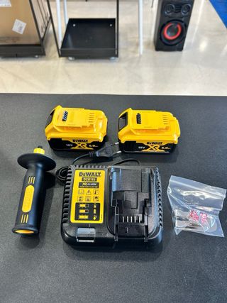 KIT YESERO DEWALT DCK304P2-QW