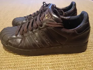 Zapatillas Adidas de cuero marrones