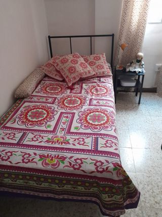 Cama 90 y mesita de noche