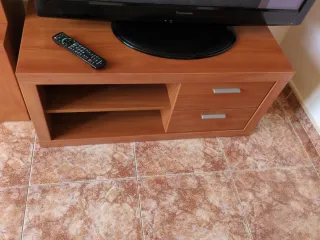 Mueble TV madera marrón