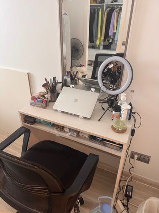 Silla de oficina ergonómica negra