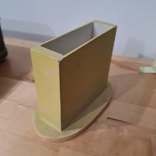 Vaso portapenne rana decorato