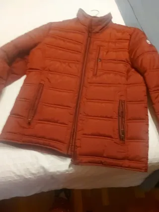 Chamarra acolchada hombre , color granate,