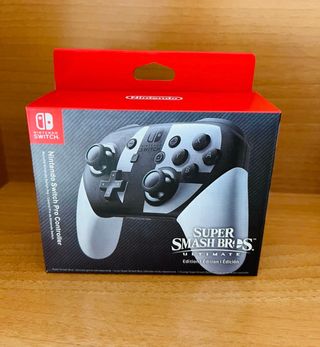 Nintendo Switch Pro Controller.