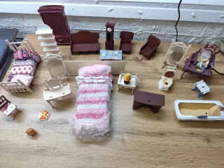 Muebles miniatura madera 1:12