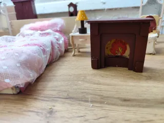 Muebles miniatura madera 1:12