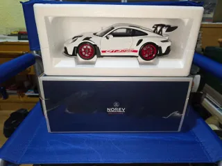 PORSCHE 911 992 GT3 RS NOREV  1:18