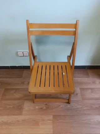Silla plegable de madera