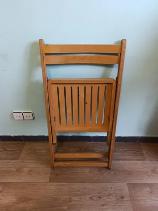 Silla plegable de madera