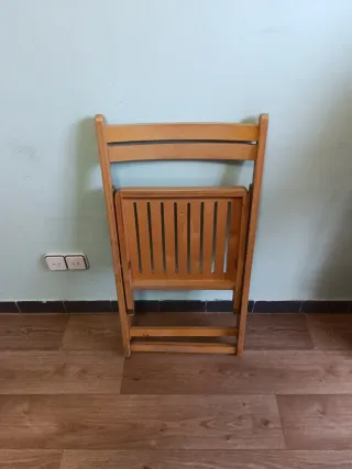 Silla plegable de madera