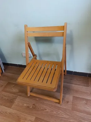 Silla plegable de madera