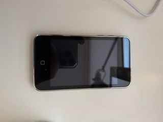 iPod Touch 8 GB Plata