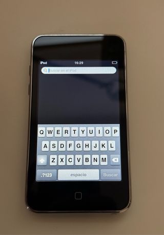 iPod Touch 8 GB Plata