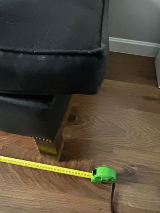 Diván de cuero negro