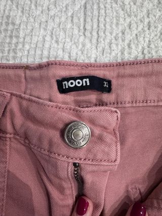 Vaqueros cargo rosa Noon