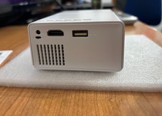 Mini proyector blanco