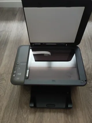 Impresora HP Gris con Escáner