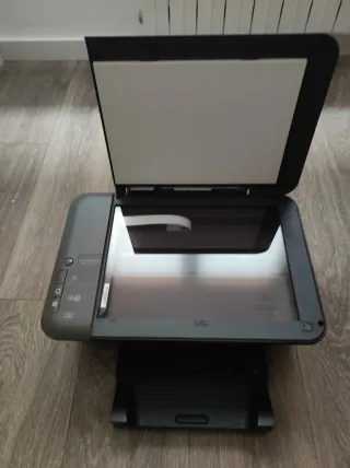 Impresora HP Gris con Escáner