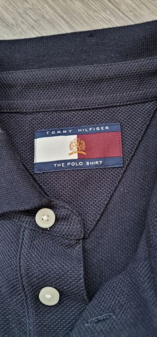 POLO TOMMY HILFIGER CON ETIQUETA