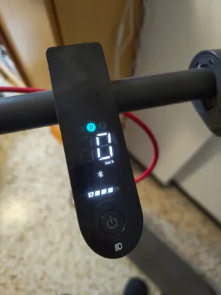 Patinete Eléctrico Xiaomi Scooter 4 (2Gen)