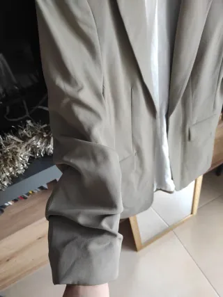 Blazer americana verde caqui H&M tendencia