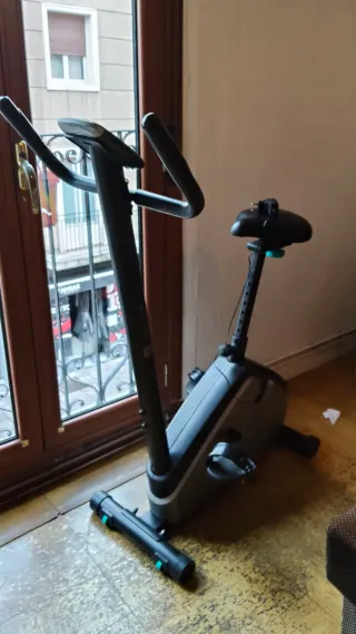 Bicicleta Estática Domyos Essential 06