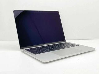 MacBook Pro 13" Plata (2020)