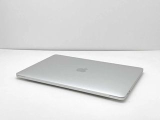 MacBook Pro 13" Plata (2020)