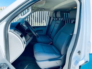 Volkswagen Caravelle 2015