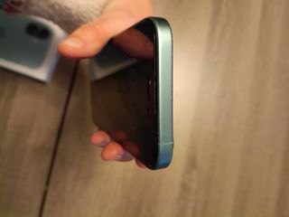 iPhone 16 256GB verde teal