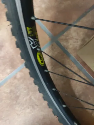Llantas Mavic 117 Disco y V brake 26 con Neumático