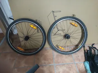 Llantas Mavic 117 Disco y V brake 26 con Neumático