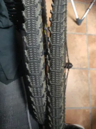 Llantas Mavic 117 Disco y V brake 26 con Neumático