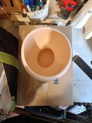 Maceta cara pintada a mano