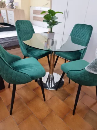 Mesa redonda cristal + 4 sillas terciopelo