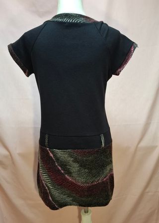 Vestido DOSIS negro con falda lana multicolor