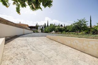 Terreno en venta en Zubia (La)