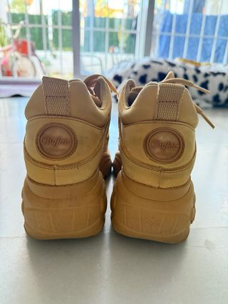 Zapatillas Buffalo London Plataforma Beige Marrón