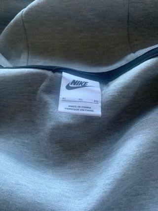 Chaqueta Nike Tech (Maduro)