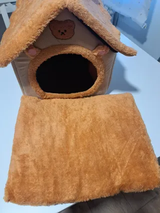 Casita para perro acolchada