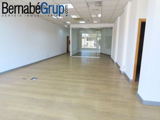 Local comercial en alquiler en Centre - Joan Prim en Granollers
